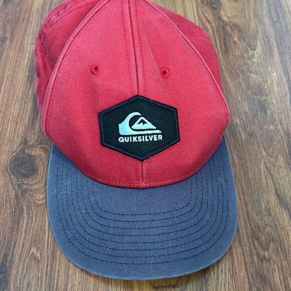 Quicksilver red blue snap back cap baseball cap - Picture 1 of 4